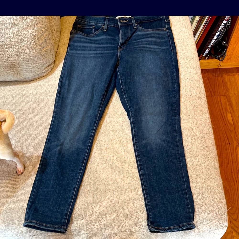 Levi 311 skinny shaping jeans